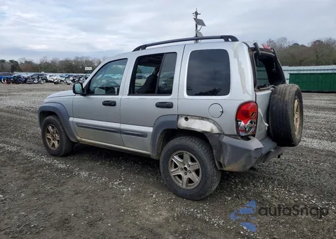 2004 Jeep Liberty Sport z USA, uszkodzony, nr VIN 1J8GK48KX4W200174